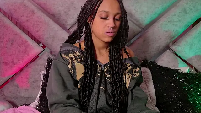 Elith noa online show from 02-21-26, 07:37