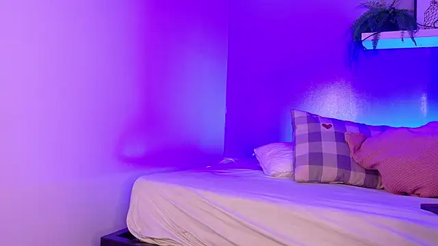 briannajackson  online show from 12-18-25, 11:49