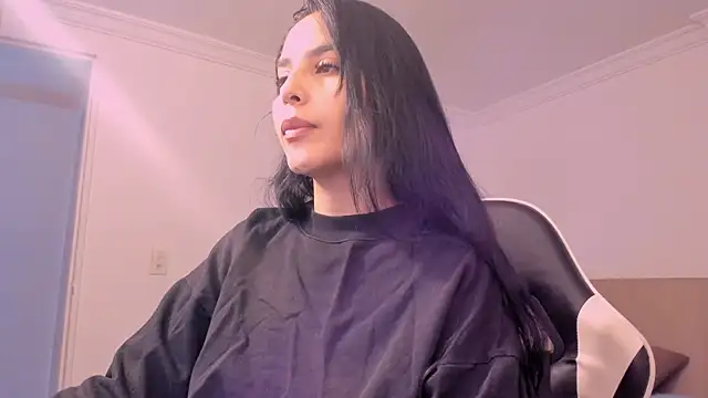  miaquevedo  online show from 07-21-26, 03:58