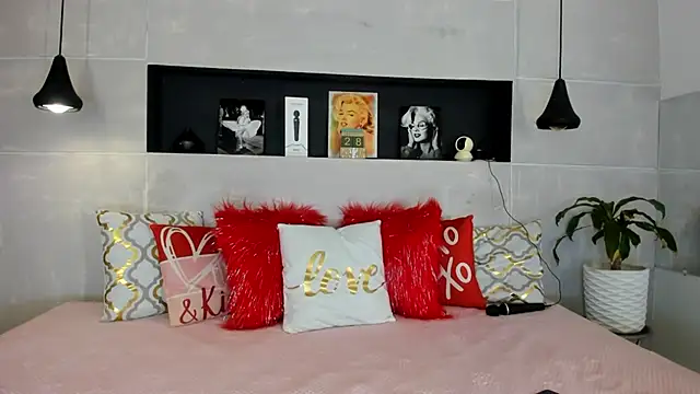 Snapshot of BERGINY_ chatting on 03-04-25, 01:38 BERGINY online show from 03-04-25, 01:38