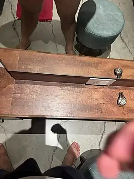 Snapshot of versatile_guy01 chatting on 09-26-25, 05:50 versatile guy01 online show from 09-26-25, 05:50