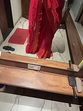 Snapshot of versatile_guy01 chatting on 10-10-25, 06:07 versatile guy01 online show from 10-10-25, 06:07