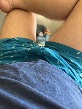 Snapshot of versatile_guy01 chatting on 11-09-25, 10:02 versatile guy01 online show from 11-09-25, 10:02