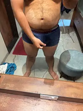 Snapshot of versatile_guy01 chatting on 11-19-25, 02:55 versatile guy01 online show from 11-19-25, 02:55