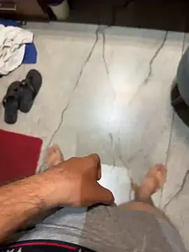 Snapshot of versatile_guy01 chatting on 11-28-25, 03:09 versatile guy01 online show from 11-28-25, 03:09