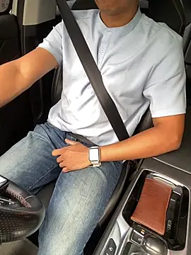 Snapshot of YoBody755 chatting on 10-17-25, 10:18 YoBody755 online show from 10-17-25, 10:18