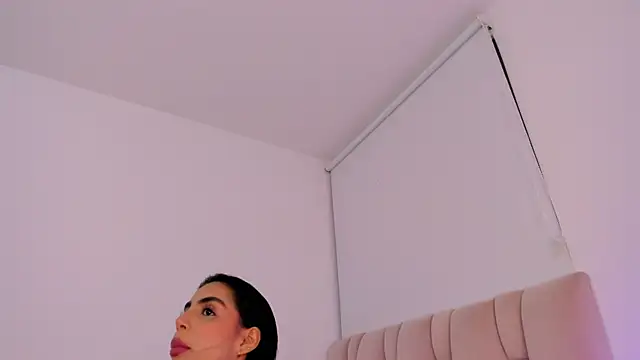 ZarianaEvanz online show from 04-22-26, 11:06