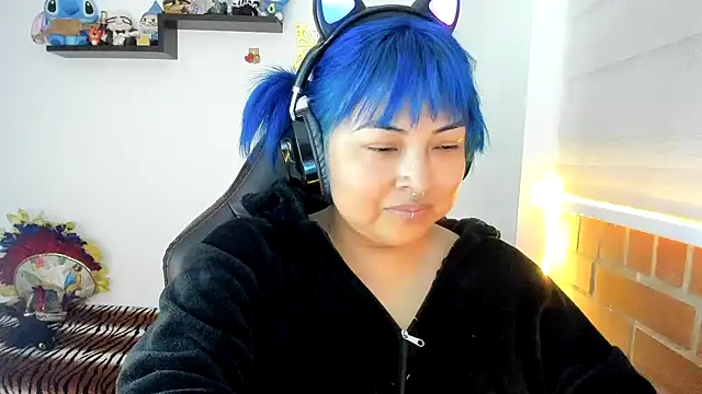 Shaddycute  online show from 10-22-25, 03:01