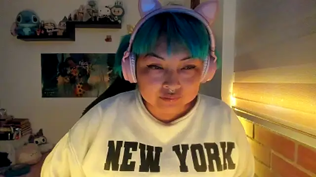 Shaddycute  online show from 01-31-26, 07:11