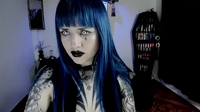 Snapshot of DimmuandDarkness chatting on 07-23-26, 01:58 DimmuandDarkness online show from 07-23-26, 01:58