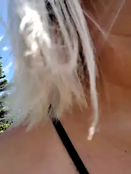 florecita9 online show from 02-06-25, 02:26