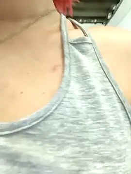 florecita9 online show from 04-19-26, 04:50