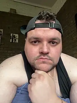 Snapshot of Mikey-HH chatting on 12-02-24, 04:20 Mikey-HH online show from 12-02-24, 04:20