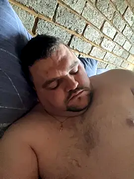 Snapshot of Mikey-HH chatting on 10-15-25, 04:45 Mikey-HH online show from 10-15-25, 04:45