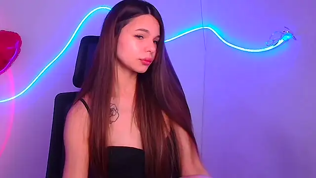 Hanna Way online show from 02-19-25, 07:17