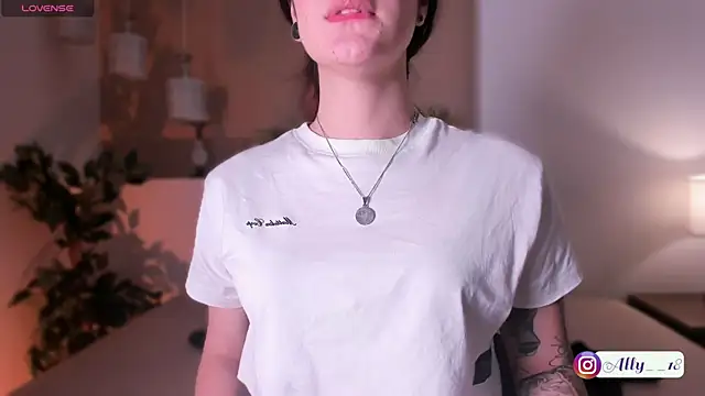 Ally addams online show from 09-11-25, 03:39