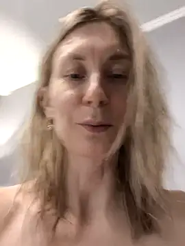 AvelinaLeoni online show from 10-13-25, 06:46