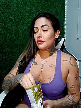 Snapshot of exquentadamay chatting on 10-13-25, 06:41 exquentadamay online show from 10-13-25, 06:41