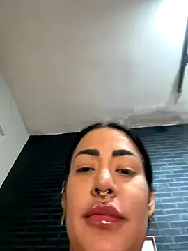 Snapshot of exquentadamay chatting on 10-18-25, 03:20 exquentadamay online show from 10-18-25, 03:20