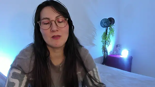 Snapshot of Elle_Lee_ chatting on 01-06-25, 01:09 Elle Lee online show from 01-06-25, 01:09