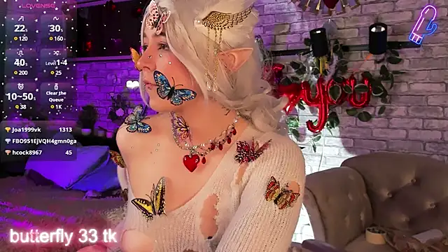 Snapshot of Alex_Howell chatting on 03-08-25, 11:39 Alex Howell online show from 03-08-25, 11:39