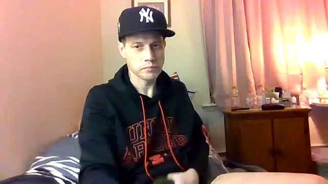 Snapshot of kollzCloudzz chatting on 04-23-26, 10:25 kollzCloudzz online show from 04-23-26, 10:25
