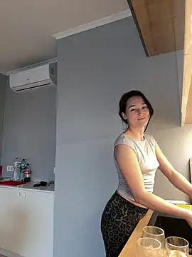 Snapshot of Pavlyna chatting on 01-22-25, 11:01 Pavlyna online show from 01-22-25, 11:01