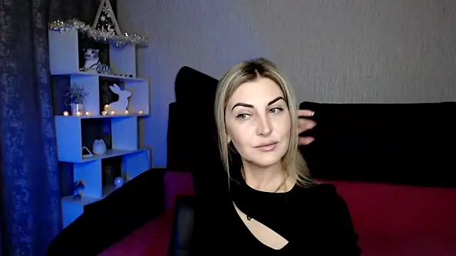 Amelia Harper online show from 12-19-24, 02:46