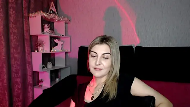 Amelia Harper online show from 12-22-24, 05:42