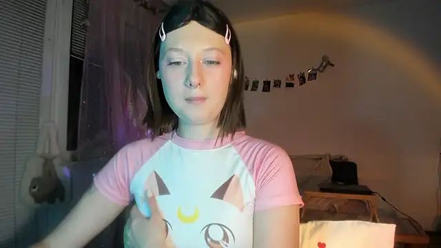 Snapshot of Jenny_darling_love chatting on 02-02-26, 07:12 Jenny darling love online show from 02-02-26, 07:12