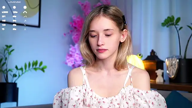 Snapshot of EdlinHargus chatting on 03-07-25, 03:29 EdlinHargus online show from 03-07-25, 03:29