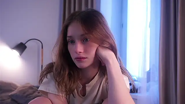 Snapshot of EdlinHargus chatting on 10-25-25, 03:03 EdlinHargus online show from 10-25-25, 03:03