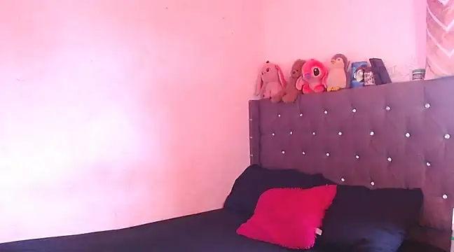 Snapshot of stefanny_hot03 chatting on 02-08-25, 09:25 stefanny hot03 online show from 02-08-25, 09:25