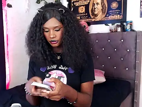 Snapshot of stefanny_hot03 chatting on 11-18-25, 06:12 stefanny hot03 online show from 11-18-25, 06:12