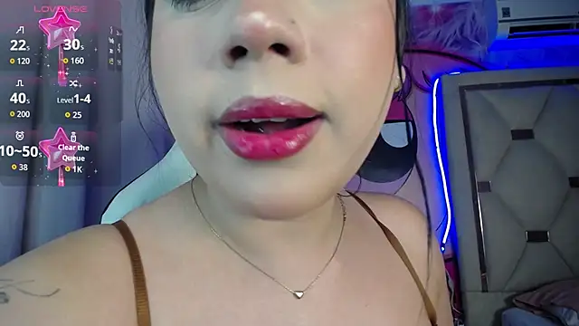 Snapshot of Ashley_piinkk_ chatting on 07-28-26, 11:26 Ashley piinkk online show from 07-28-26, 11:26