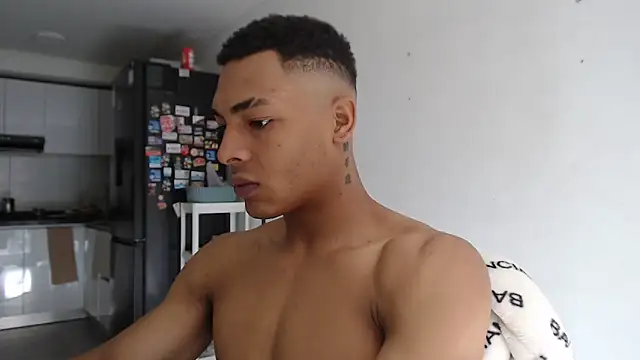 Jhonyblack 1 online show from 04-22-26, 02:40