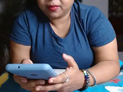 Snapshot of TASHa009 chatting on 03-20-25, 04:42 TASHa009 online show from 03-20-25, 04:42