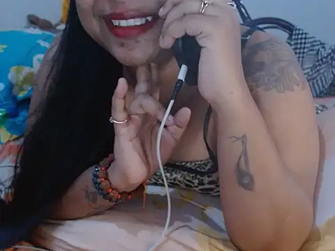 Snapshot of TASHa009 chatting on 09-21-25, 04:08 TASHa009 online show from 09-21-25, 04:08