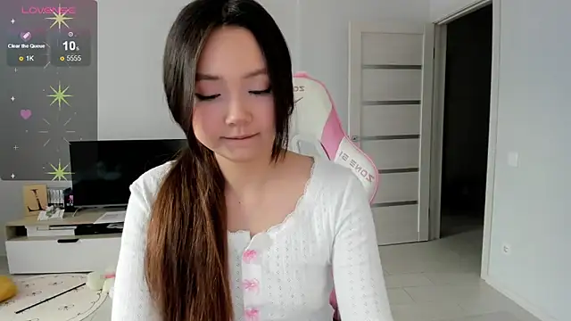 Fluffy Rose online show from 04-11-26, 03:33