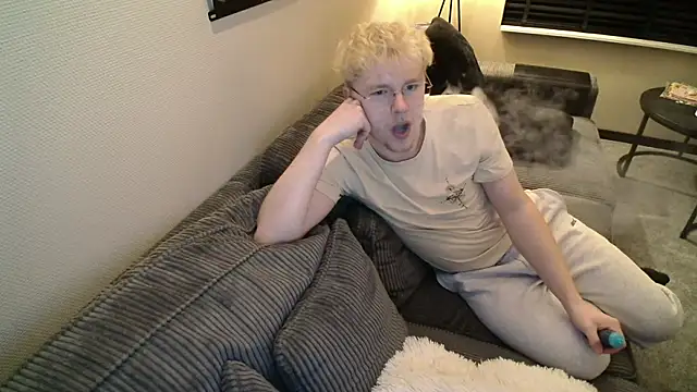 xX HotCouple Xx online show from 02-04-26, 09:42