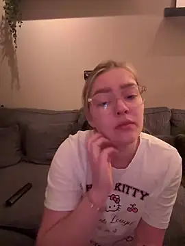 xX HotCouple Xx online show from 03-17-26, 08:01