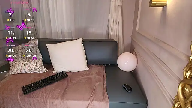 Paiige peach online show from 01-10-26, 07:59