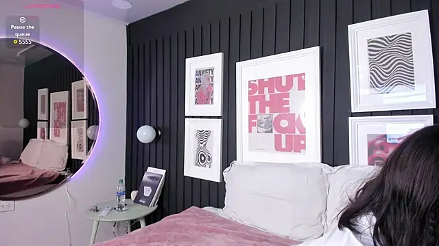 Snapshot of Kayla_stern_ chatting on 11-12-25, 07:35 Kayla stern online show from 11-12-25, 07:35