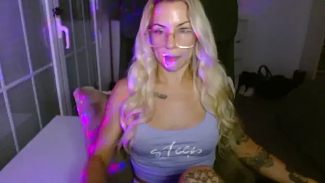 JuicyJanexo online show from 06-27-26, 05:34