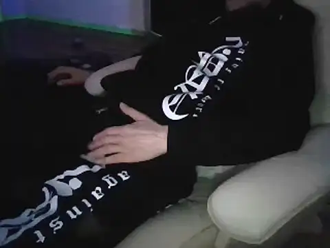 Snapshot of Minm666 chatting on 01-09-25, 01:18 Minm666 online show from 01-09-25, 01:18