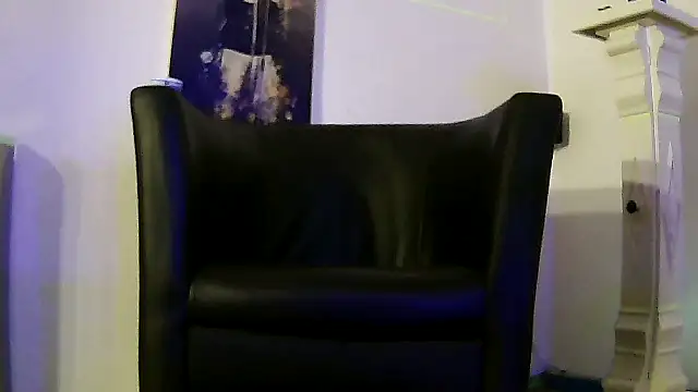 Snapshot of Minm666 chatting on 01-07-26, 09:39 Minm666 online show from 01-07-26, 09:39