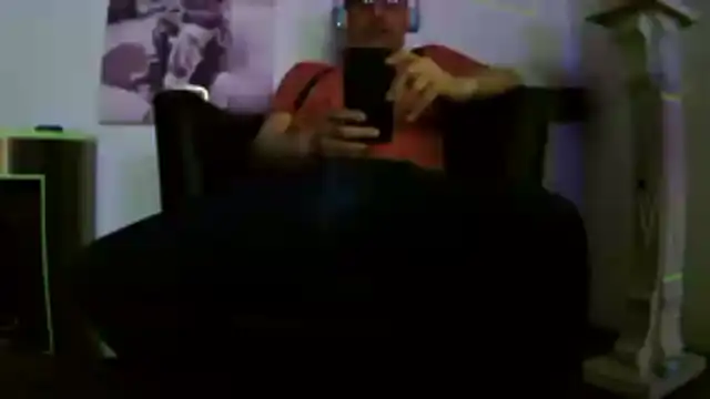 Snapshot of Minm666 chatting on 02-10-26, 10:47 Minm666 online show from 02-10-26, 10:47