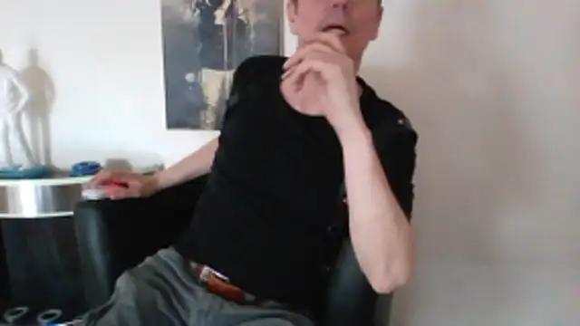 Snapshot of Minm666 chatting on 03-29-26, 03:01 Minm666 online show from 03-29-26, 03:01