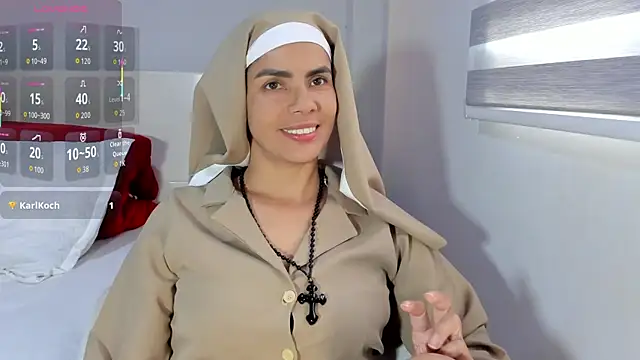 Snapshot of ClaraMariaMon chatting on 10-14-25, 07:03 ClaraMariaMon online show from 10-14-25, 07:03