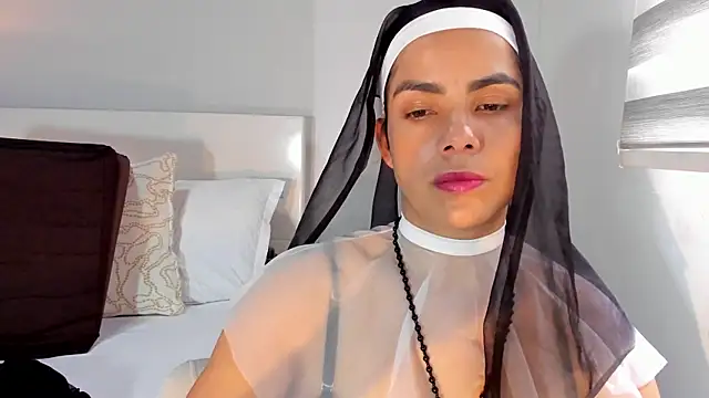 ClaraMariaMon online show from 06-25-26, 04:11
